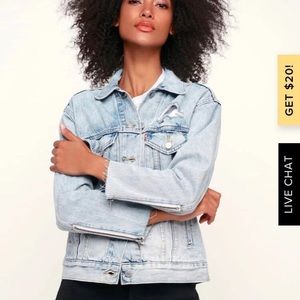 Levi’s ex-bf zip sleeve light wash denim jacket